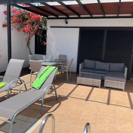 Lovely In With Private Pool&bbq بيت للعطل