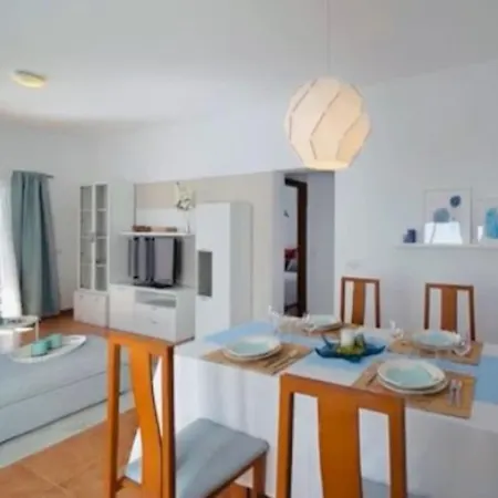 Сasa de vacaciones Lovely In With Private Pool&bbq Playa Blanca (Lanzarote)