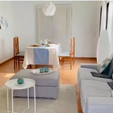 Lovely In With Private Pool&bbq Сasa de vacaciones
